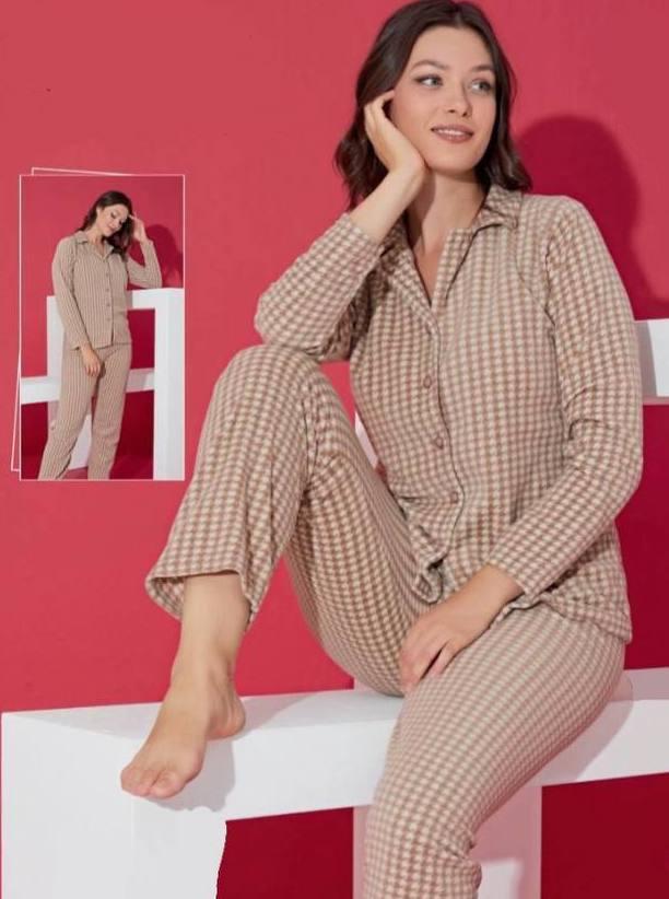 Тепла піжама жіноча фліс Lana Homewear з модним принтом