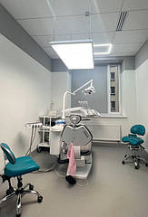 Стоматологічний світильник StomSvit Dental