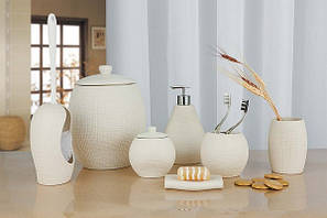 Аксесуари для ванни і туалетної кімнати