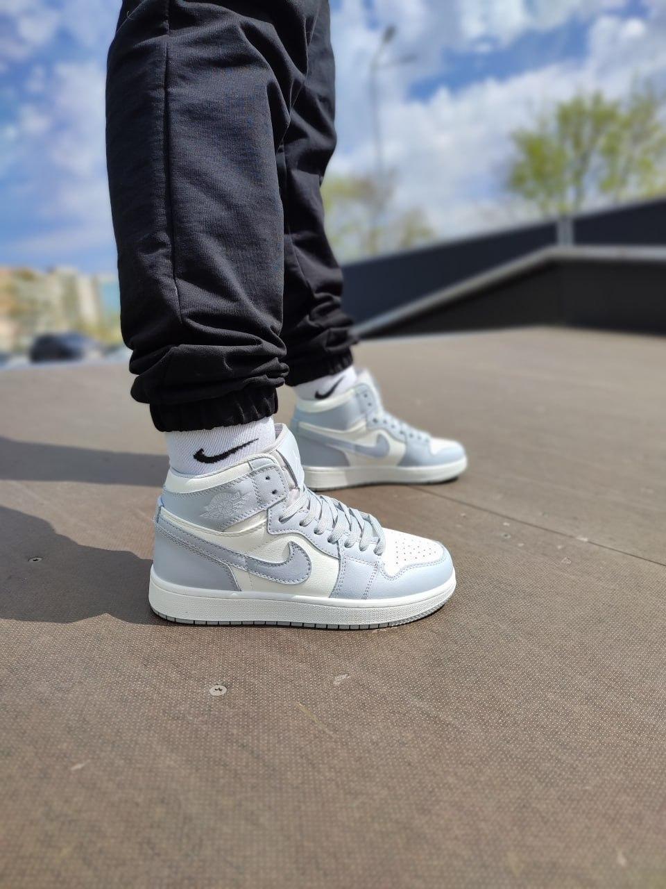 Nike Air Jordan 1 Retro Mid Light Blue ID 1976917607 2250