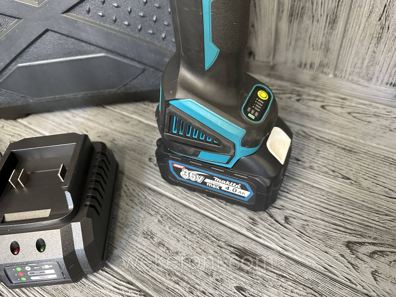 Makita DGA 404 ID 1976976395