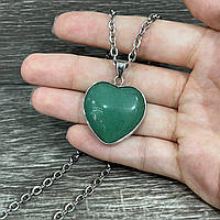 Кулон із натурального каменю Нефрит у серця в оправі на ювелірному ланцюжку - оригінальний подарунок дівчині