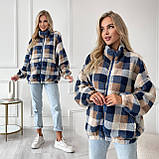 Затишна тепла жіноча кофта-хустка на змійці в карту хутро Тедді, фото 3