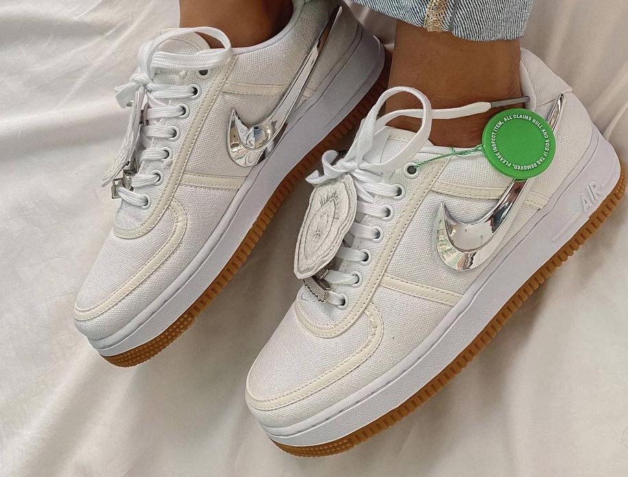 Nike x travis scott air store force 1 low women's
