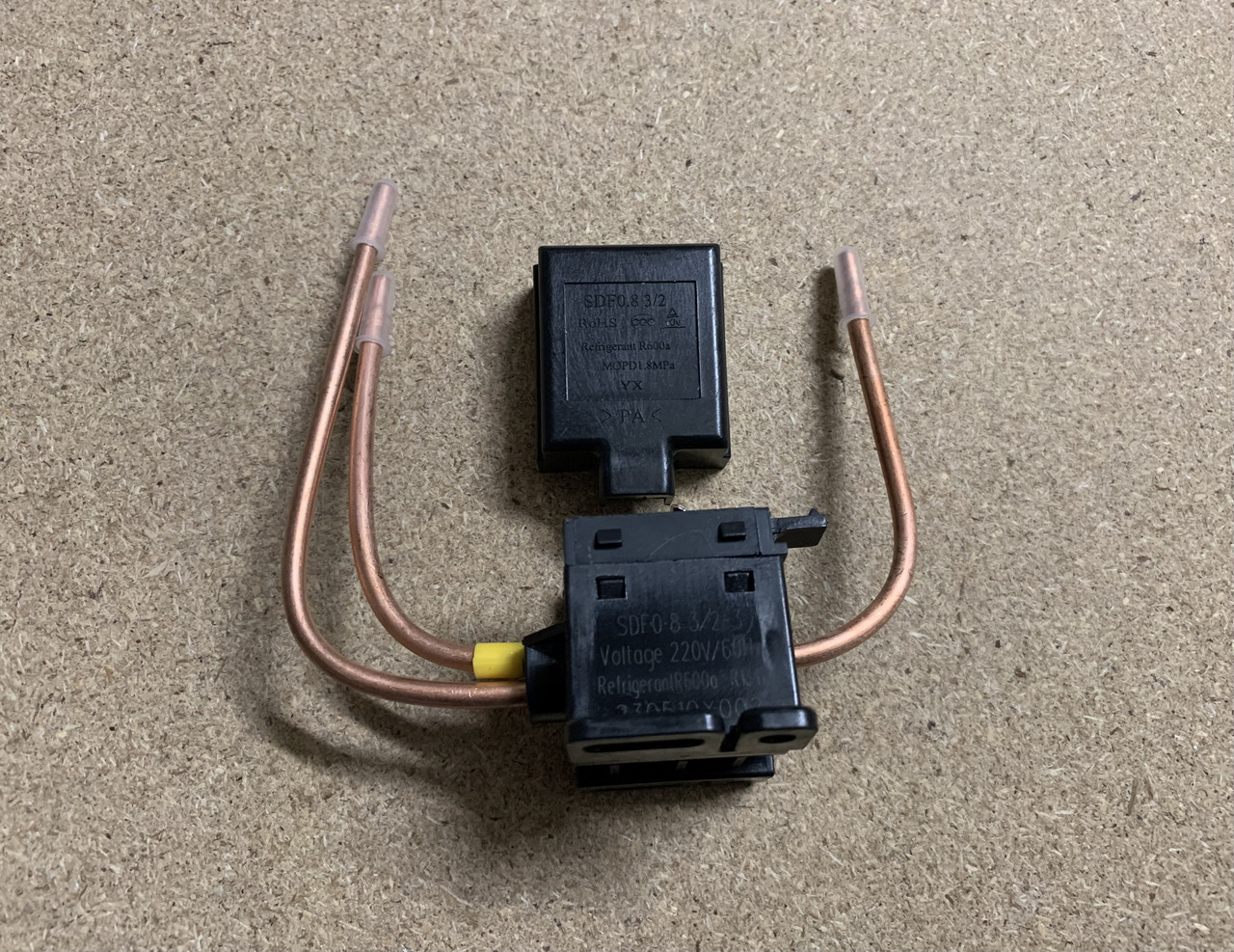 Електромагнітний клапан для холодильника Liebherr