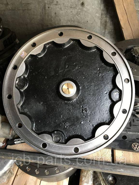 2051690 Кришка редуктора ходу HITACHI ZX240