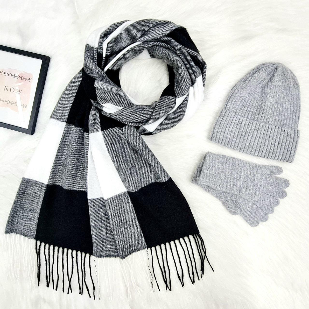 Комплект жіночий зимовий ангора з вовною (шапка+шарф+рукавички) ODYSSEY 56-58 см різнокольоровий 12208 - 1119 - 4002, фото 1