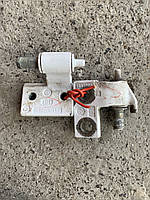 Петли передней левой двери Mercedes Sprinter 901-905 Volkswagen LT 1995-2006 9017200137 9017200737