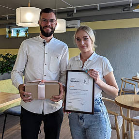 Fast casual cafe "Хочу", меблі для кафе від компанії Lofty