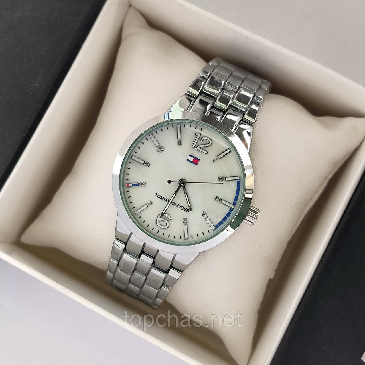 Жіночий наручний годинник Tommy Hilfiger (Томі Хілфігер) сріблястого кольору, на браслеті - код 2300b, фото 1