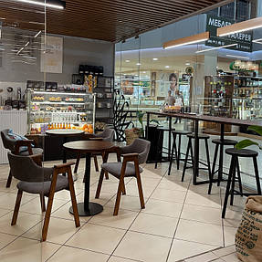 Кав'ярня "Integral Coffee", дивани та столи від Lofty