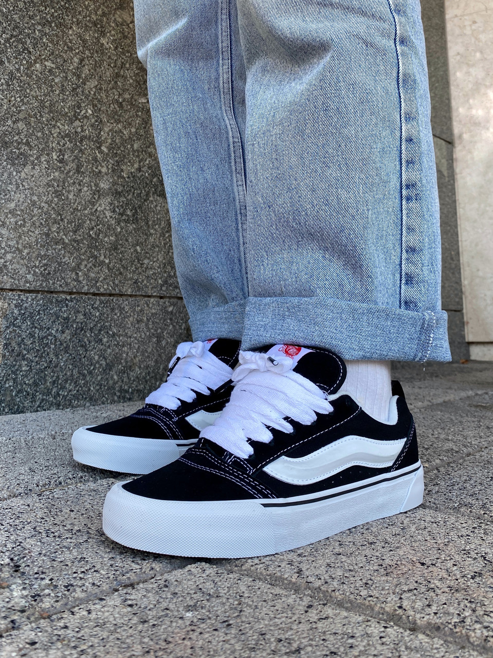 Vans KNU Skool Black White чоловічі кеди чорні (14253)