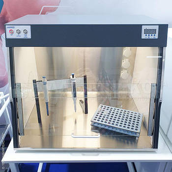 УФ-Бокс для ПЦР / ПЛР робіт (700 мм, HPL-стінки). Хімстійка стерильна камера БМУФ-01.070