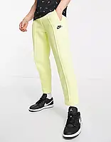 Спортивні штани Nike Club joggers in light zitron - S