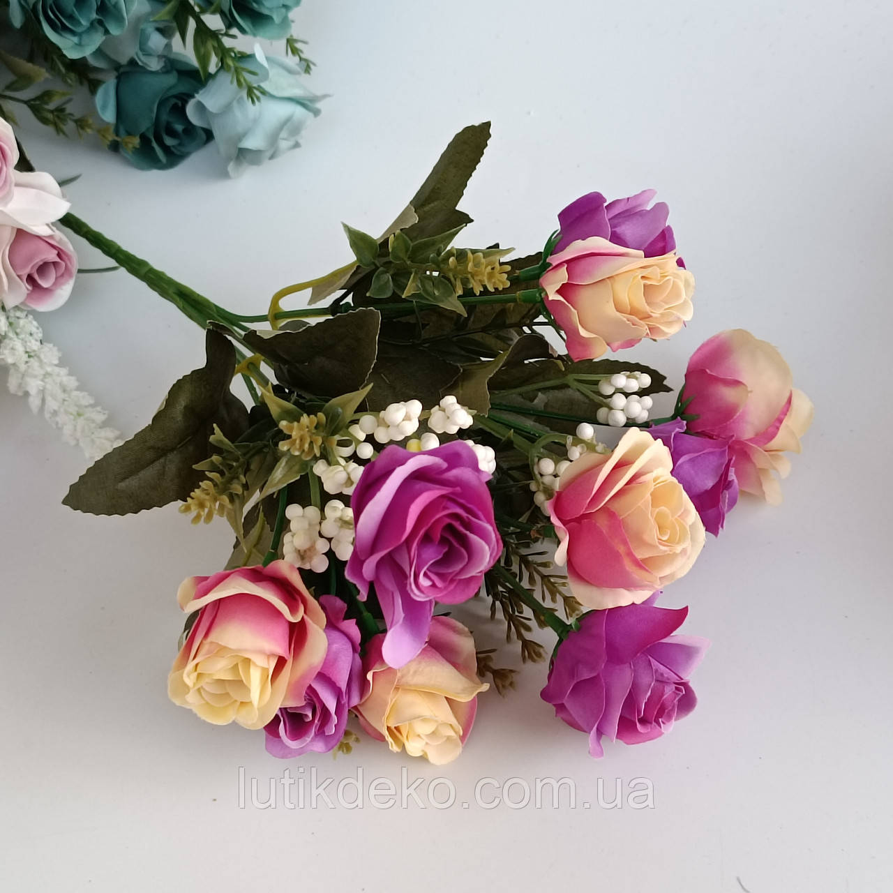 Штучні квіти. Букет троянди Сесіль,фіодетово-кремова. 10 голів