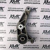 Кронштейн (подушка) двигуна задня верхня 1.7dti, 1.0-1.8i 16v Opel Corsa C Combo C. 9227883