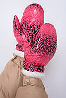 Варежки женские розового цвета с принтом 152684P