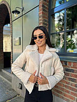Модная дубленка барашек с мехом короткая женская базовая теплая укороченная куртка замша Молочный, 48