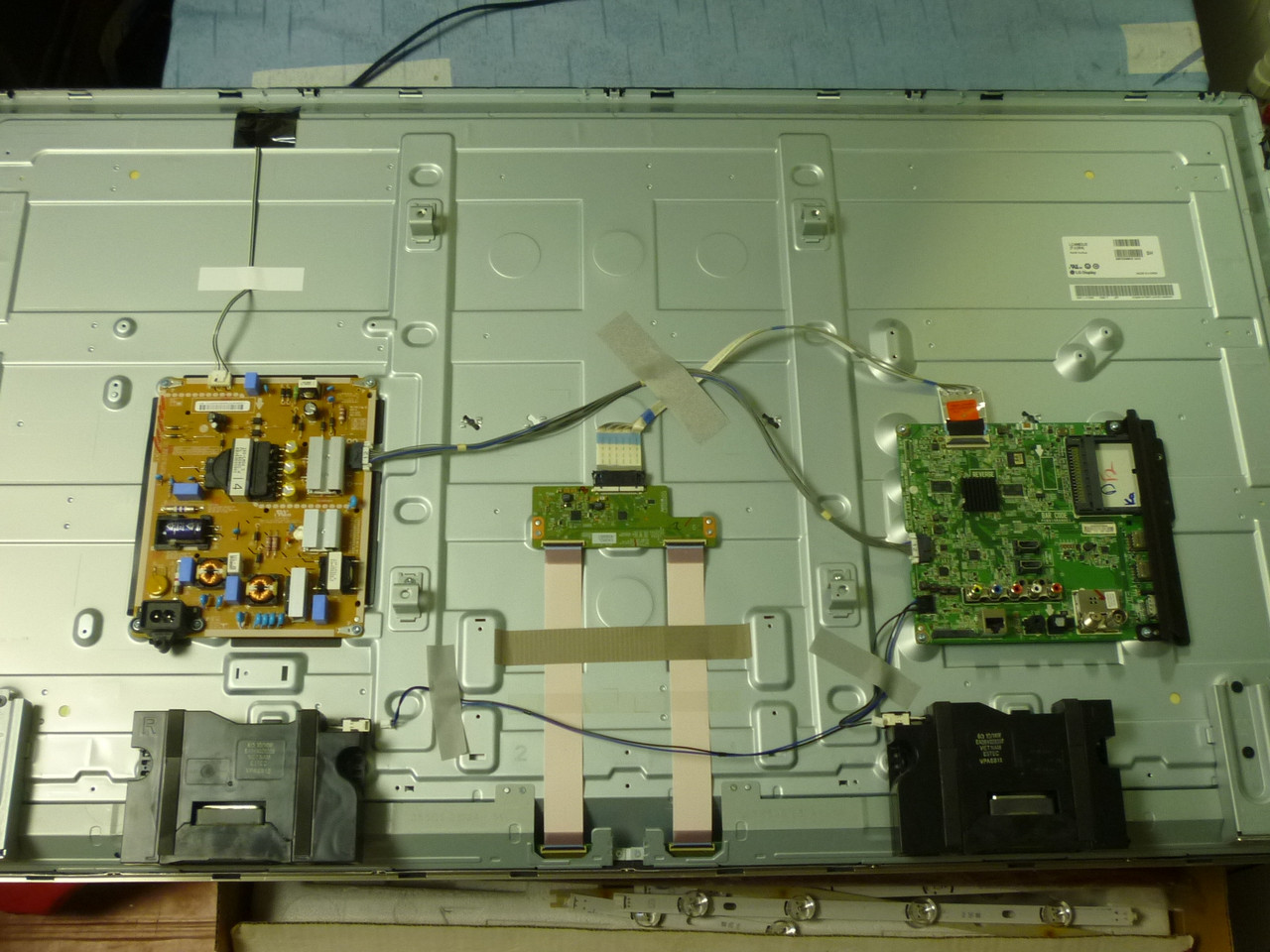 Плати від LЕD TV LG 49LH609V-ZF.BRUWLDU поблочно (матриця розбита)