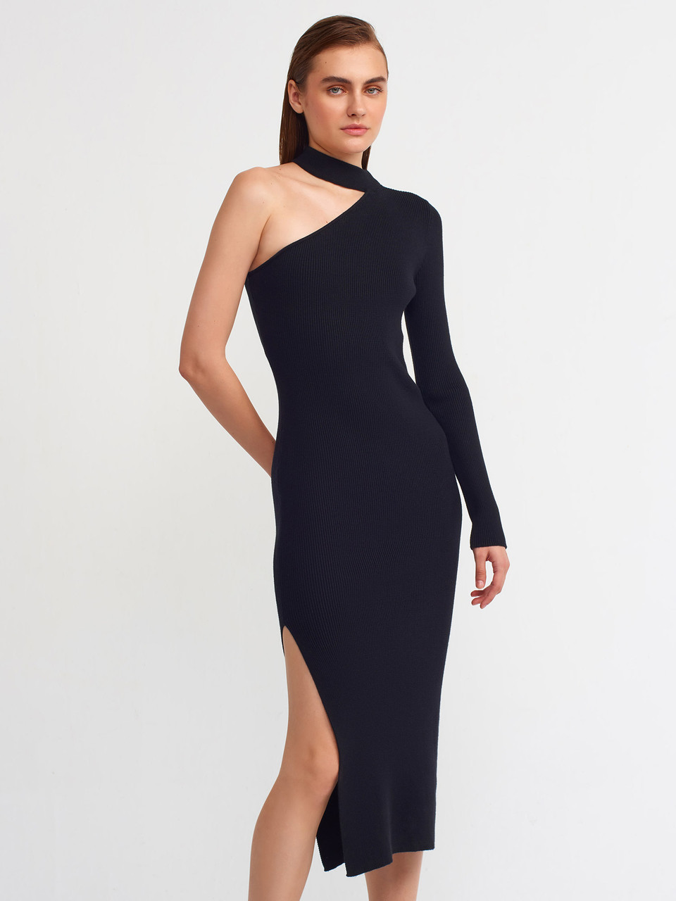 Плаття трикотажне з одним рукавом та розрізом чорне 90126 ONE SIZE (2000000118239)
