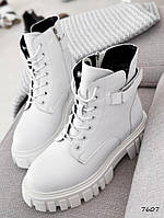 Женские ботинки кожаные белые зимние на меху на высокой платформе 40
