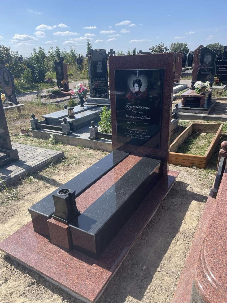 Європейський пам'ятник Кам'яна мелодія 1000*2000