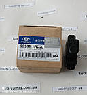 Кнопка склопідіймача задньої двері Hyundai Accent RB