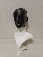 Женский манекен головы черный с белым бюстом (безликий)