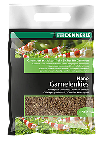 Ґрунт Dennerle Nano Garnelenkies (світло-коричневий) 2 кг, фракція 0.7-1.2 мм.