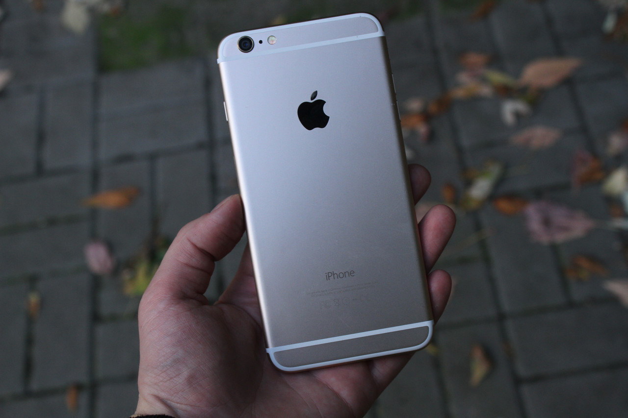 Смартфон Apple iPhone 6 Plus 64Gb Neverlock Gold бу