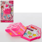 Косметика 215-1C-1D (120 шт.) тіні сухі 6 шт., помада 2 шт., 2 різновиди, на аркуші, 19-31,5-2,5 см