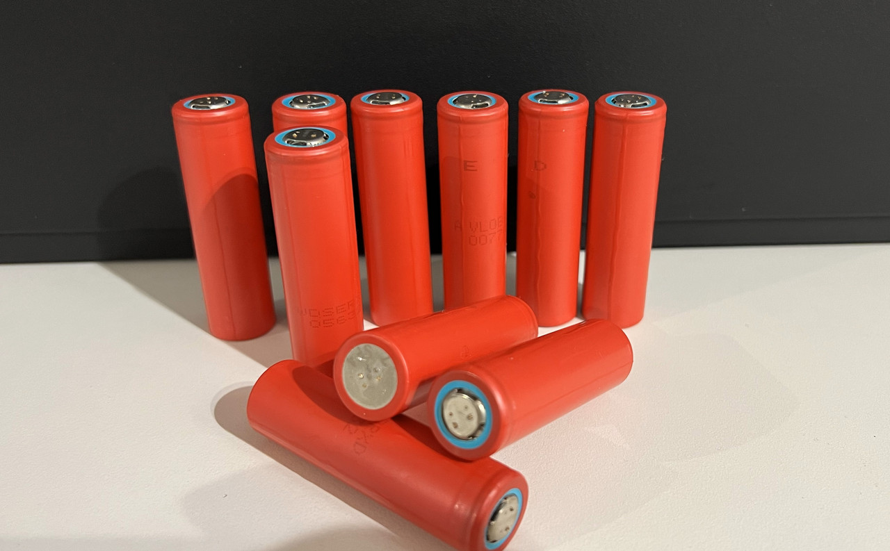 Акумулятор високотоковий Sanyo 18650RX 2000 mAh 20 А