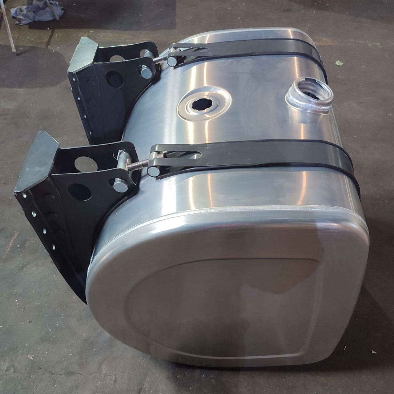 Бак паливнийVolvo, Renault 325л (710х690х830), фото 1