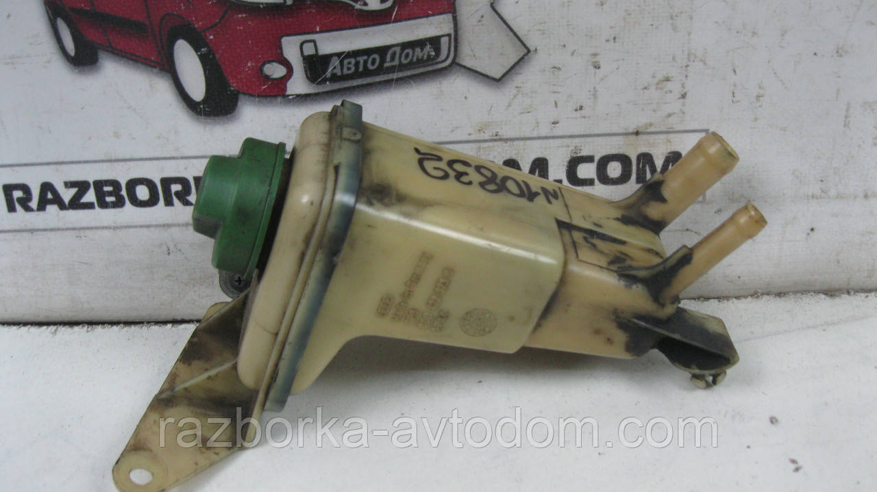 Бачок гідропідсилювача керма (ГУР) VW Passat B5 (1997-2000), Audi A6 C5 (1997-2004) OE: 8D0422373C