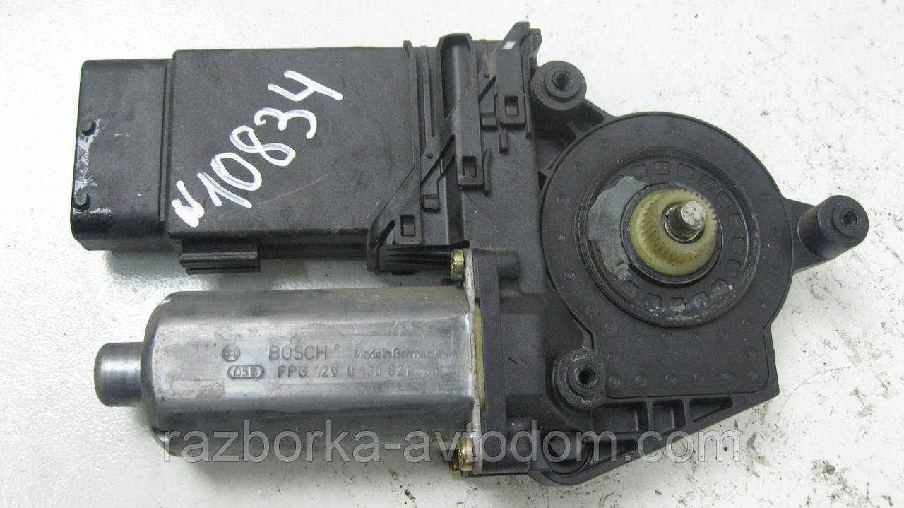 Моторчик склопідіймача передніх лівих дверей VW Passat B5 (1997-2000) OE:1C1959801