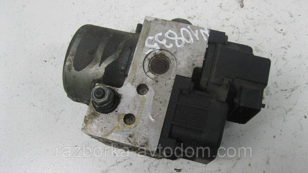 Блок керування ABS VW Passat B5 1.9TDI (1997-2000) OE:8E0614111AB