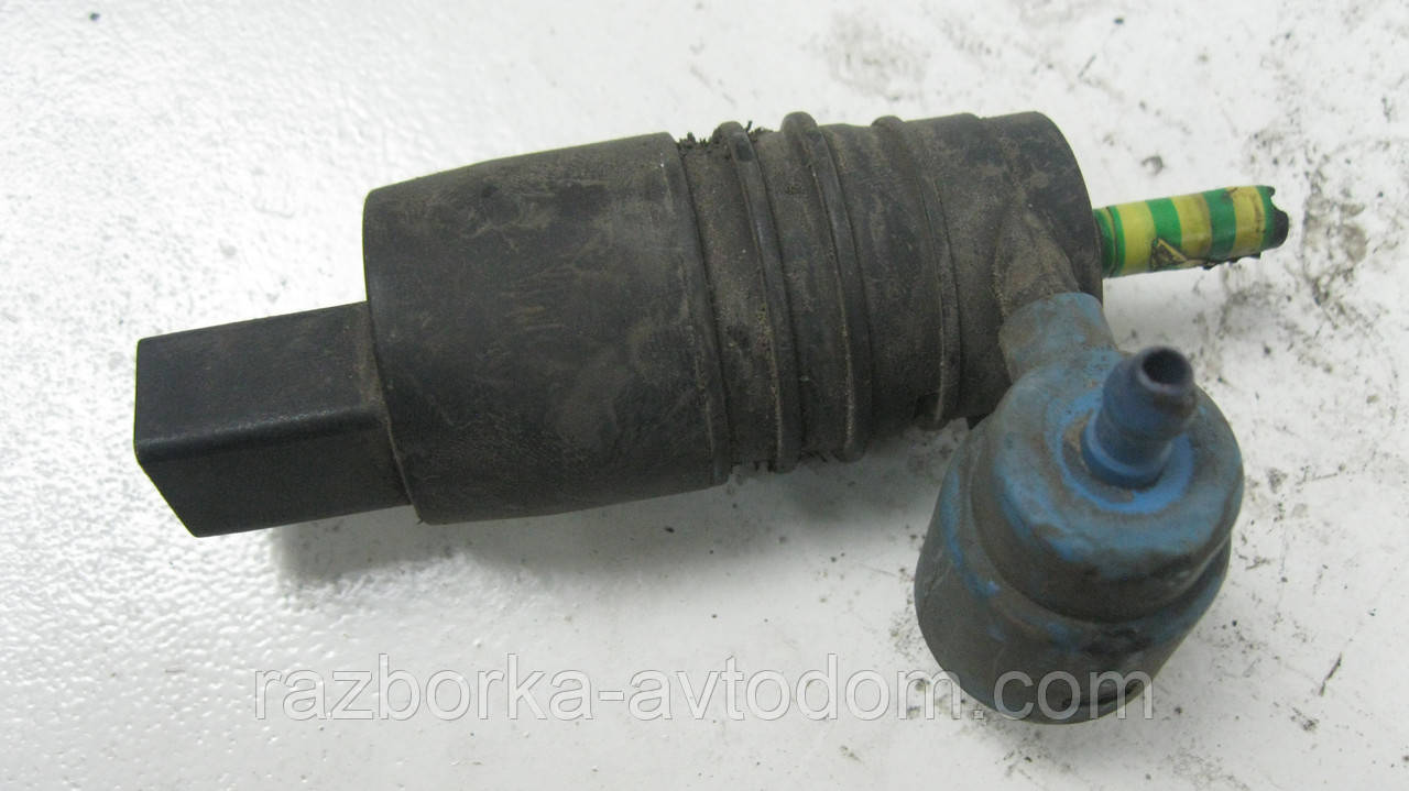 Насос склоомивача VW Passat B5 (1997-2000) OE:1K6955651