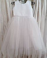Нежное белое нарядное детское платье-маечка на 6-7 лет