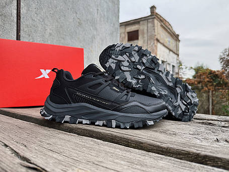 Чоловічі оригінальні кросівки Xtep Outdoor 979319170007 Black Red водонепроникні, фото 1