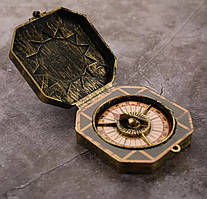 Компас Джека Вороб'я з фільму Пірати Карибського моря!