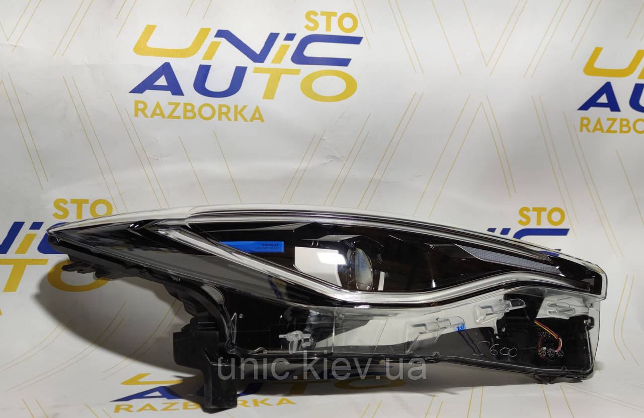 Фара передня права основна Renault Zoe 2 full led нова (є дефект)