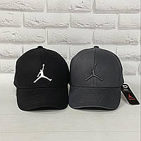 Мужская весенняя стильная кепка (бейсболка) спортивная однотонная "Air Jordan" | черная