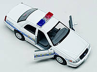 Машинка Kinsmart "Ford Crown Victoria (Police)" біла KT5342w-2, фото 3