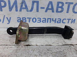Обмежувач дверей передній правий Mitsubishi Pajero Sport 2006 MR503535 (Арт.26984)