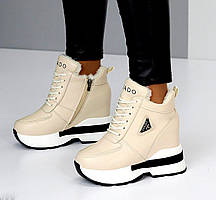 Зимові жіночі черевики снікерси молодіжні стильні бежеві екошкіра