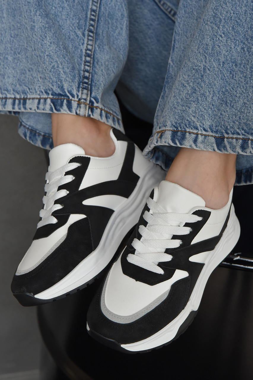 Кросівки жіночі чорно-білого кольору на шнурівці р.39 165973T Безкоштовна доставка, фото 1