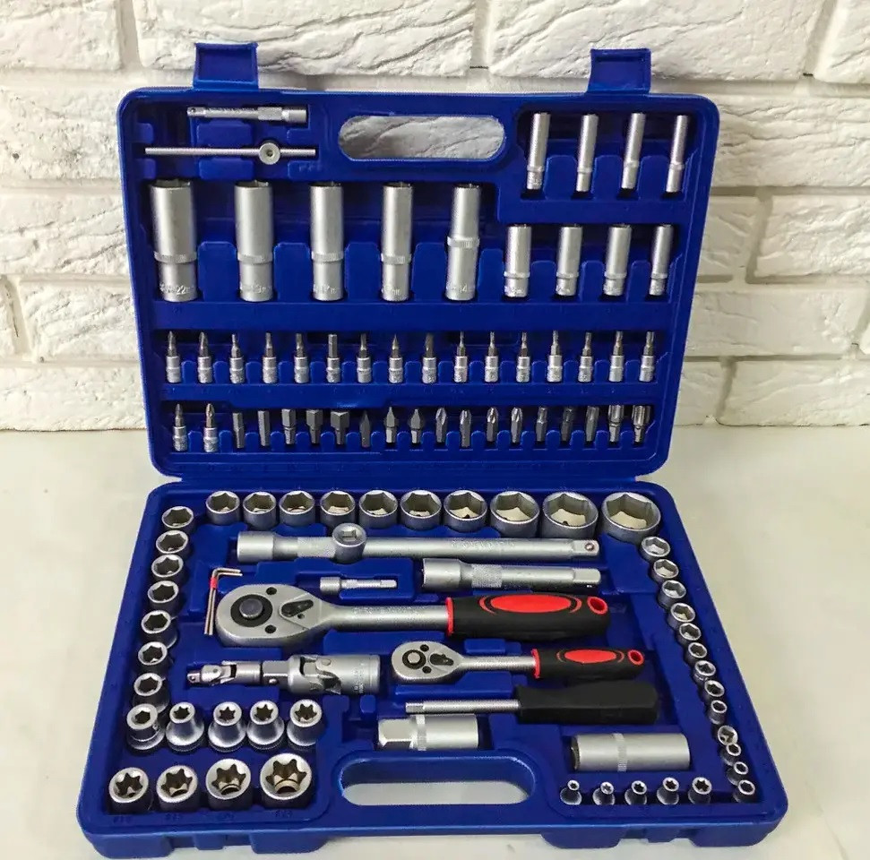 Профессиональный комплект инструментов для дома и мастерской в пластиковом чемодане, набор ключей с трещоткой - фото 2 - id-p1981735450