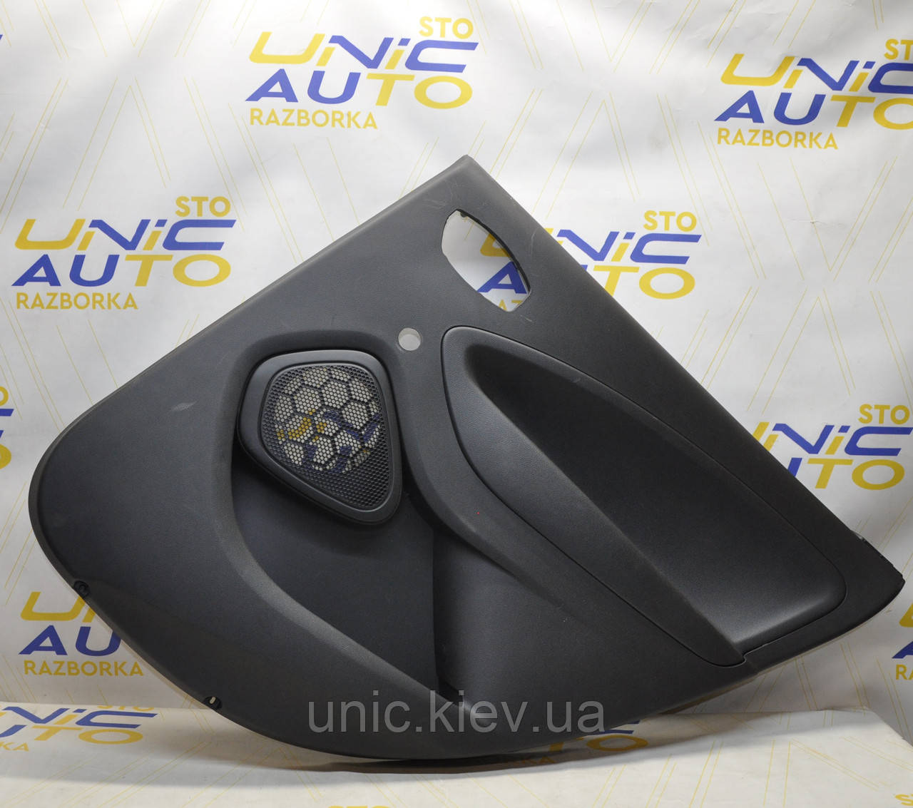 Карта двері задня права Renault ZOE №2 б/в 829A01112R