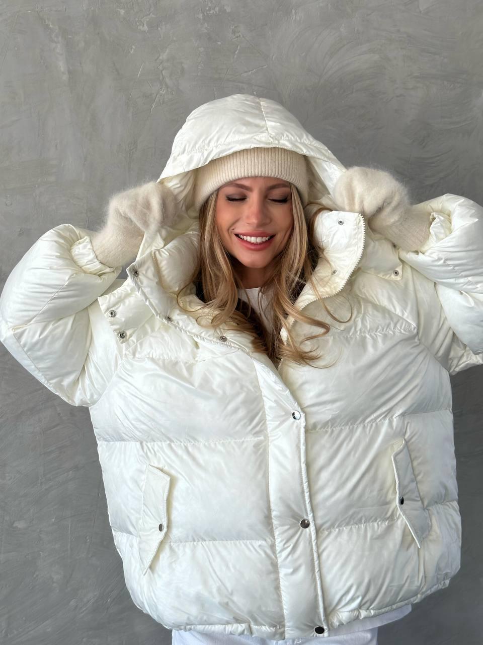 Жіночий теплий оверсайз пуховик з капюшоном актуальні кольори Gwm2534