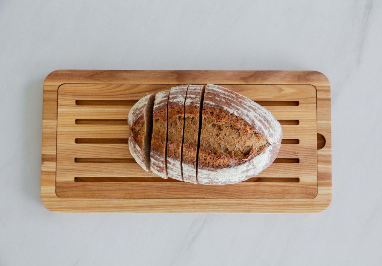 Двостороння дошка для хліба обробна дерев'яна 40х20 Тарілки дерев'яні дубові Танос столик дерев'яний